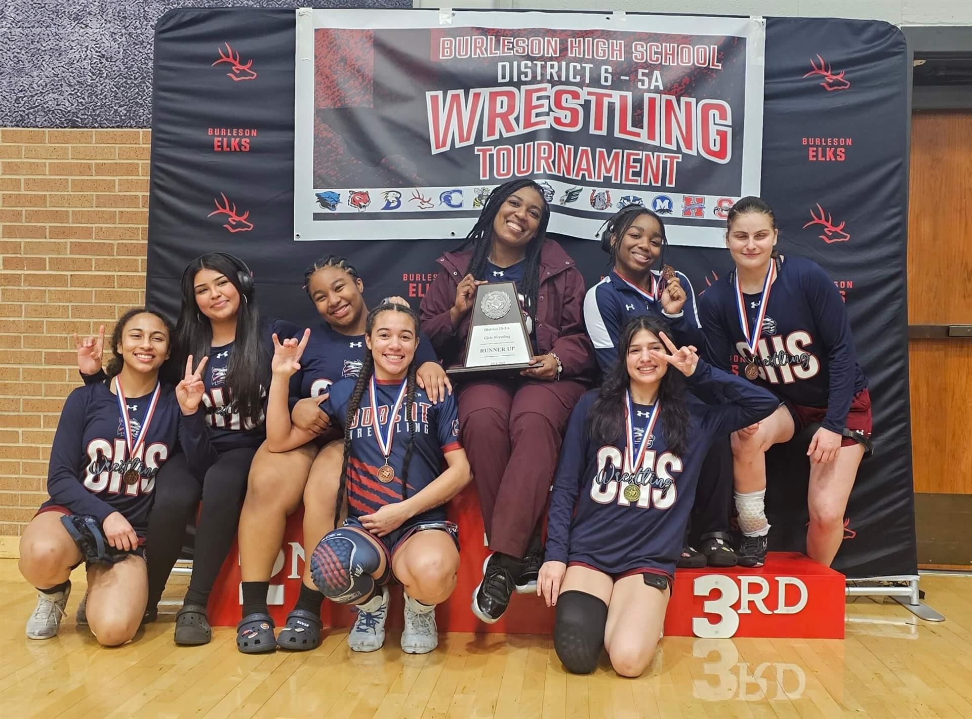 Team picture of CHS wrestling girls